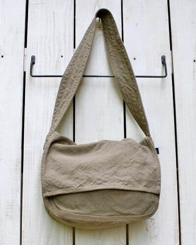 V.D.L.C  Newspaper Bag M / shoulder unisex  Beige overdye  ブイディーエルシー ニュース番組調査報告 御徒面子 M大きさ  肩肉 キャンヴァス 綿織物  ベージュ 後染め made インチ japan 日本製 vdlc 帆布 伝達人