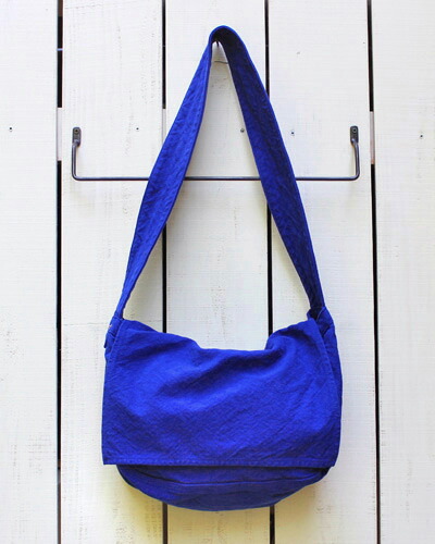 V.D.L.C Newspaper Bag M / shoulder unisex Ruri overdye ブイディーエルシー ニュースペーパー バッグ Mサイズ ショルダー 帆布 コットン るり 瑠璃 後染め made in japan 日本製 vdlc キャンバス メッセンジャー｜Beard Store