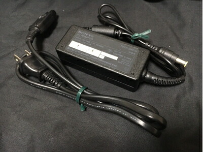 【中古】 SONY nasne(ナスネ)専用 AC 電源 アダプタ (CECH-ZAC3J)
