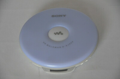 【中古】 SONY CDウォークマン 白いこと D-EJ002 W