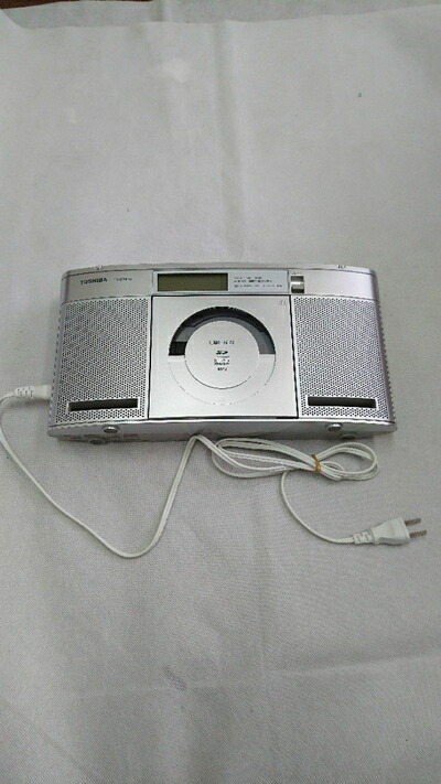 【中古】 TOSHIBA SD/CDラジオ CUTEBEAT シルバー TY-SDX50(S)