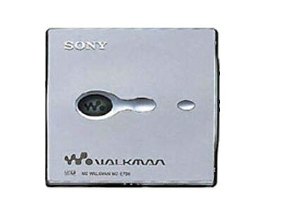 【中古】 SONY　ソニー　MZ-E700-S　シルバー　ポータブルMDプレーヤー　MDLP対応　（MD再生専用機/MDウォークマン）