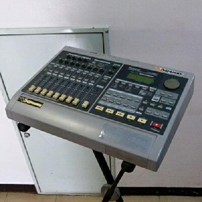 【中古】 ROLAND VS-880