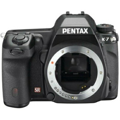 【中古】（新古品） Pentax K-7 14.6 MP Digital SLR with Shake Reduction and 720p 固定ディスク Video (Body Only) by Pentax