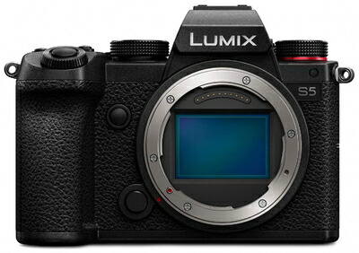 【中古】（新古品） パナソニック(Panasonic) フルサイズ ミラーレス一眼カメラ ルミックス S5 ボディ 小型 軽量モデル ブラック DC-S5-K