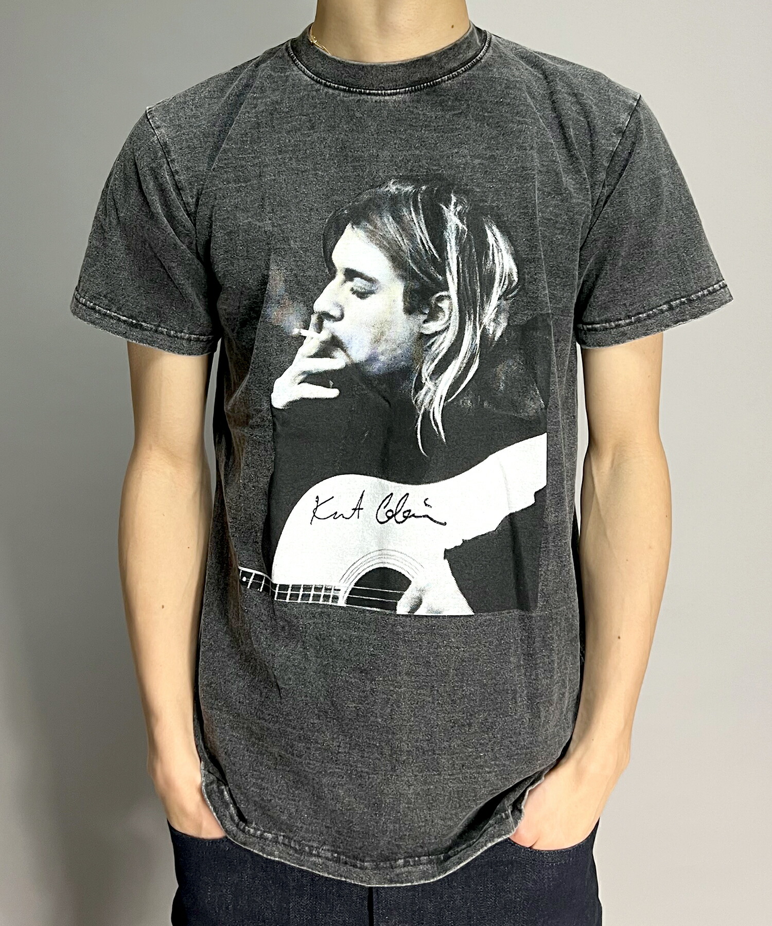 楽天市場】カートコバーン【Kurt Cobain】LISTEN TO Tシャツ