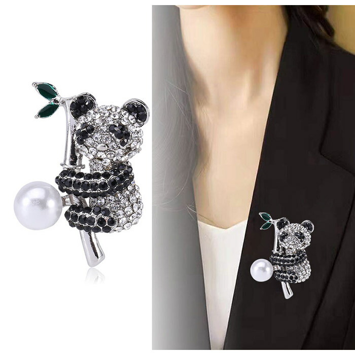 PANDA panda LIFE スワロフスキークリスタル　ブローチ　ブルー Baby AnimalsパンダPlushy | Swarovski