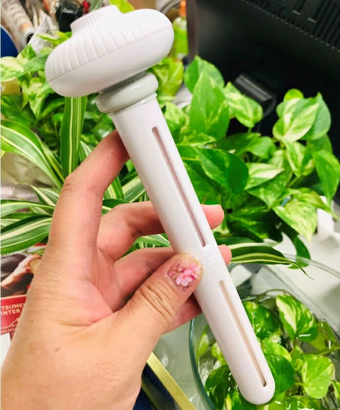 USBドーナツ加湿器 ホワイト スティック型 次亜塩素酸水対応 加湿 噴霧器 卓上 オフィス 乾燥対策 ディフューザー 空気洗浄機 アルコール ミニ 携帯 ルーム除菌 省エネ 室内 静音 USB 接続 小型画像