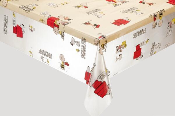 キャラクターテーブルクロス スヌーピーフレンズ RED(120cm×20m巻) 【明和グラビア テーブルクロス】