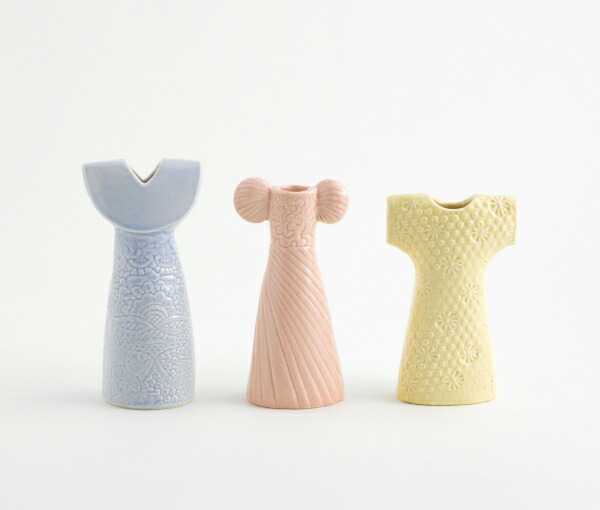 送料無料 ドレスシスターズ 花瓶 おしゃれ 陶器 北欧 ドレス ドレス フラワーベース 花器 Tvボード 一輪挿し 北欧 引越し祝い 結婚祝い インテリア リサラーソン Beau Vie ボウ ヴィ 花瓶 小さい おしゃれ リビング雑貨 北欧雑貨 陶器 磁器 青磁 かわいい 送料無料 ドレスシスターズ 花瓶 おしゃれ 陶器 北欧 ドレス ドレス フラワーベース 花器 Tvボード 一輪挿し 北欧 引越し祝い 結婚祝い インテリア リサラーソン Beau Vie ボウ ヴィ 花瓶 小さい おしゃれ リビング雑貨 北欧雑貨 陶器 磁器 青磁 かわいい
