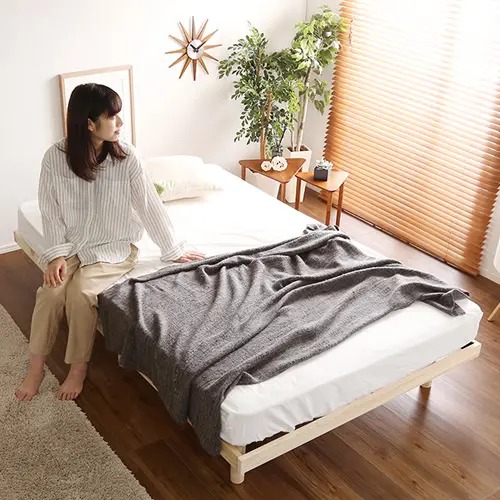 セミダブルベッド すのこベッド ローベッド 天然木使用 高さ調節 頑丈 ホワイト 幅83cm 長さ197cm｜インナーベッド 店