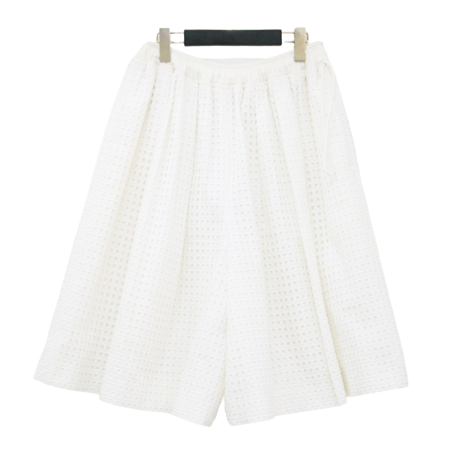 DRAWER ドゥロワー パンツ ホワイト 白 サイズ:38(M) / コットン エンブロイダリー ショートパンツ / キュロット ハーフパンツ レース 総刺繍 タック ウエストゴム シルク コットン / ボトムス ズボン / 日本製 【レディース】【中古】【K4775】