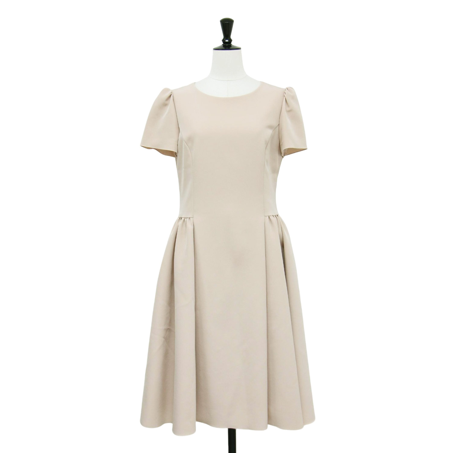 FOXEY NEW YORK フォクシーニューヨーク ワンピース ピンクベージュ サイズ:40(L) | 21秋冬 ドレス ニュークラシック / ワンピース | ミディ丈 半袖 クルーネック サイドギャザー フレア | トップス【レディース】【中古】【K4803】