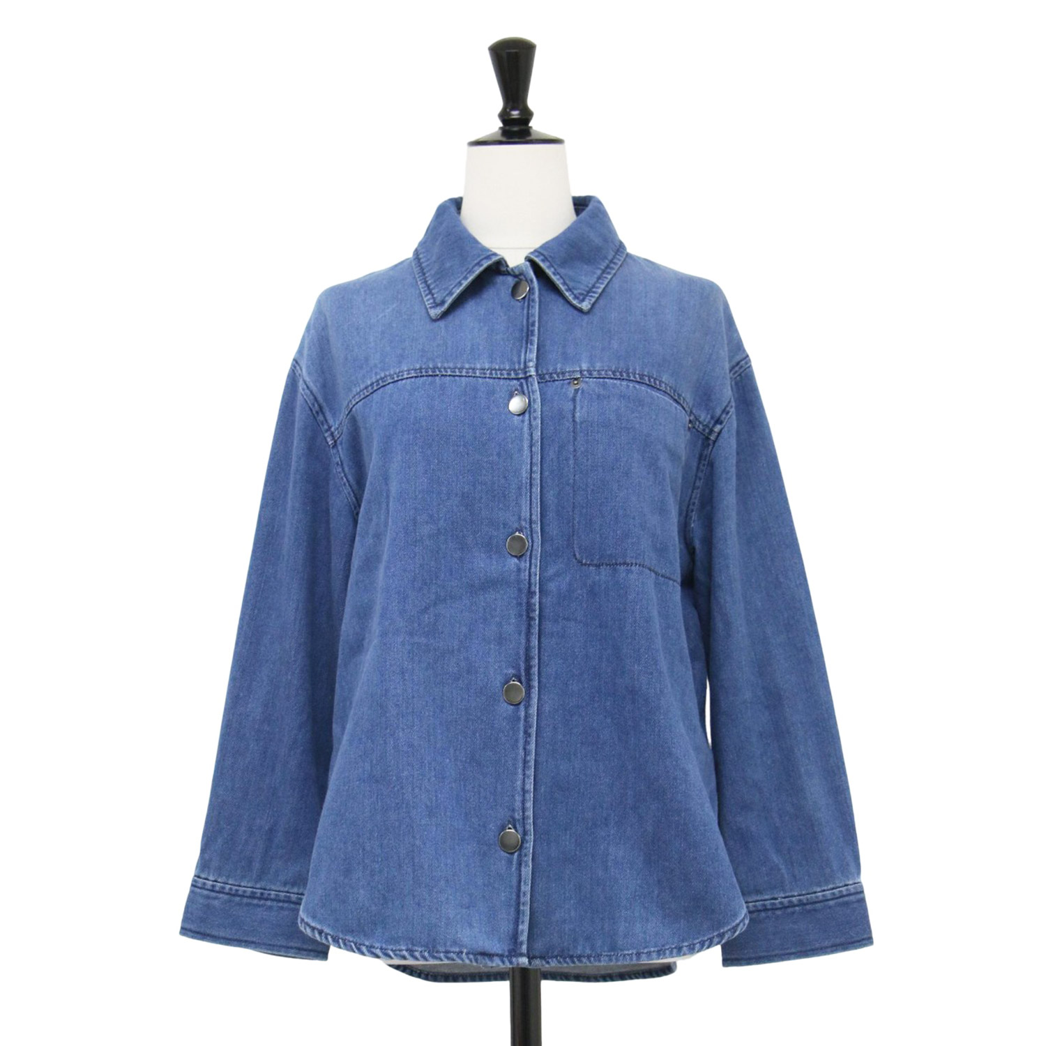 theory luxe セオリーリュクス ジャケット ブルー サイズ:S32(XS) | 25春夏 デニムシャツ ジャケット | Slate Denim Ivane Shirt | Gジャン 長袖 ステンカラー メタルボタン コットン ウォッシュ加工 | アウター ブルゾン 上着【レディース】【中古】【K4783】 15,773円