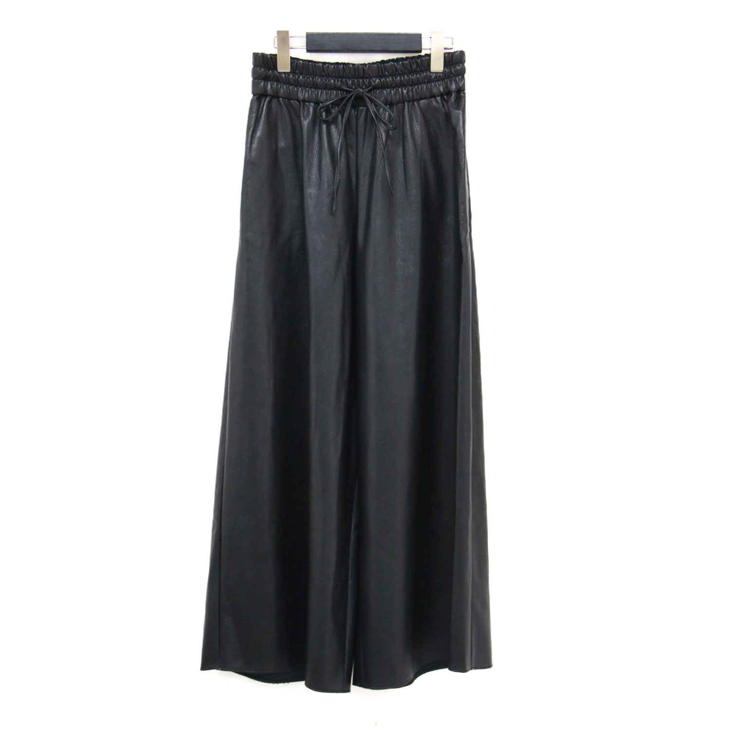 Weekend Max Mara ウィークエンド マックスマーラ パンツ ブラック 黒 サイズ:36(S) | フェイクレザーワイドパンツ / イージーパンツ | ウエストゴム ドローコード フレア | ボトムス ズボン【レディース】【中古】【K4746】