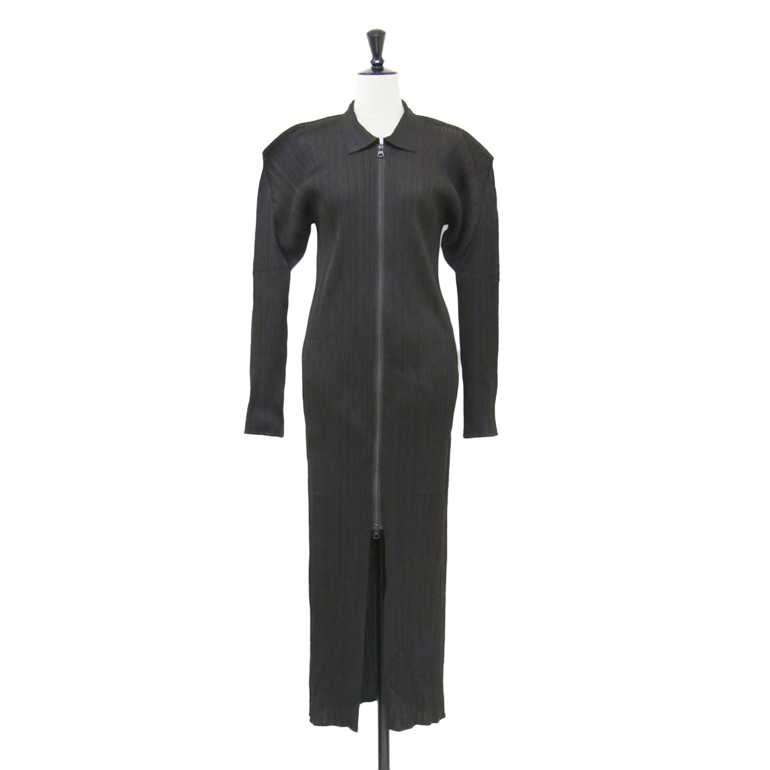 PLEATS PLEASE プリーツプリーズ ワンピース ダークブラウン サイズ:4(XL) | プリーツ ジップアップ ロング ワンピース / カーディガン | 長袖 襟付き スリット | 日本製 | トップス ドレス 羽織り【レディース】【中古】【K4837】｜ブランド古着のBEEGLE by Boo-Bee 24,516円