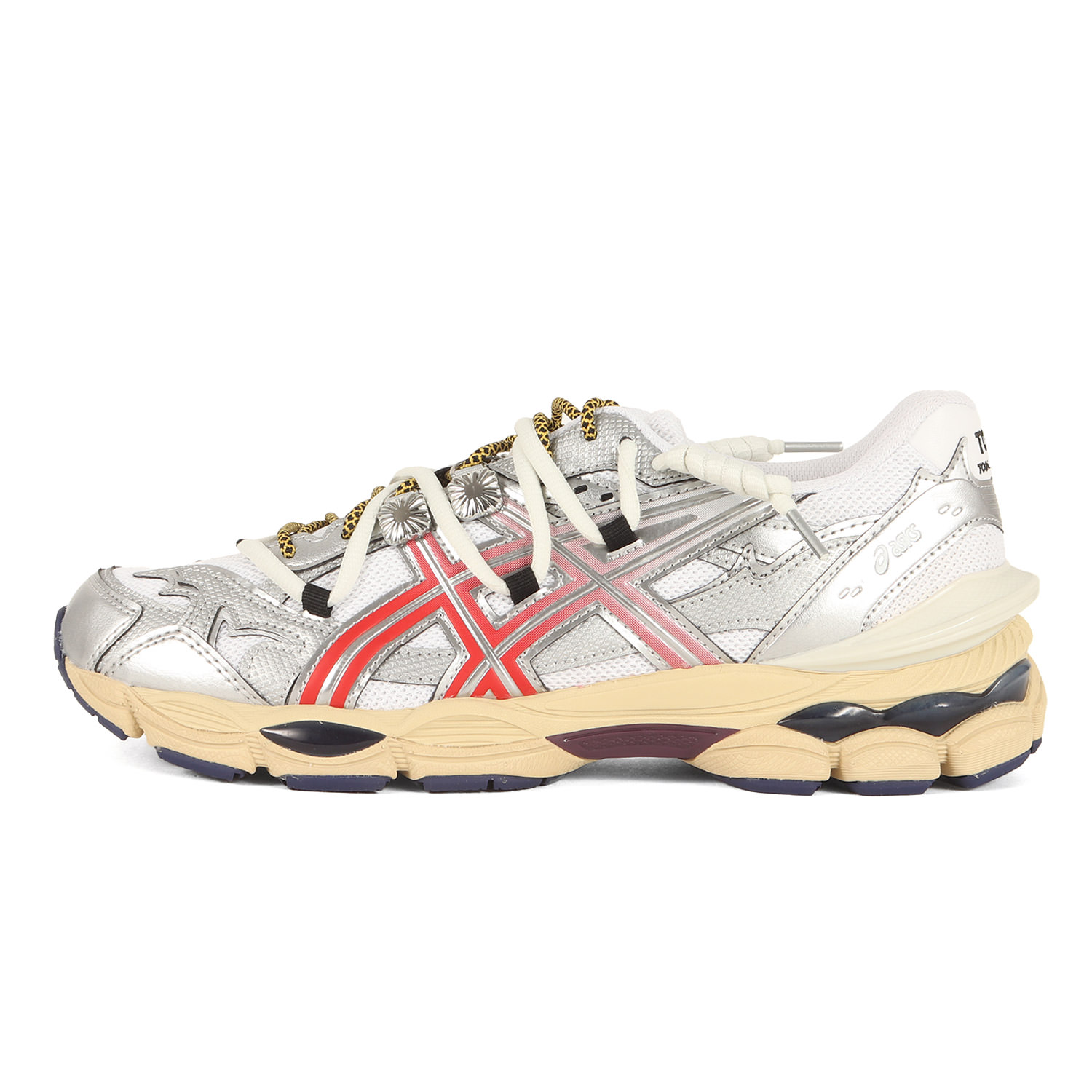 TOGA トーガ サイズ:US9(27.0cm) | 25AW asics Gel-Cumulus 16 TG (1203B115-100) | ホワイト レッド ピュアシルバー | ローカット スニーカー シューズ 靴 | コラボ【メンズ】【中古】【新品同様】【K4781】