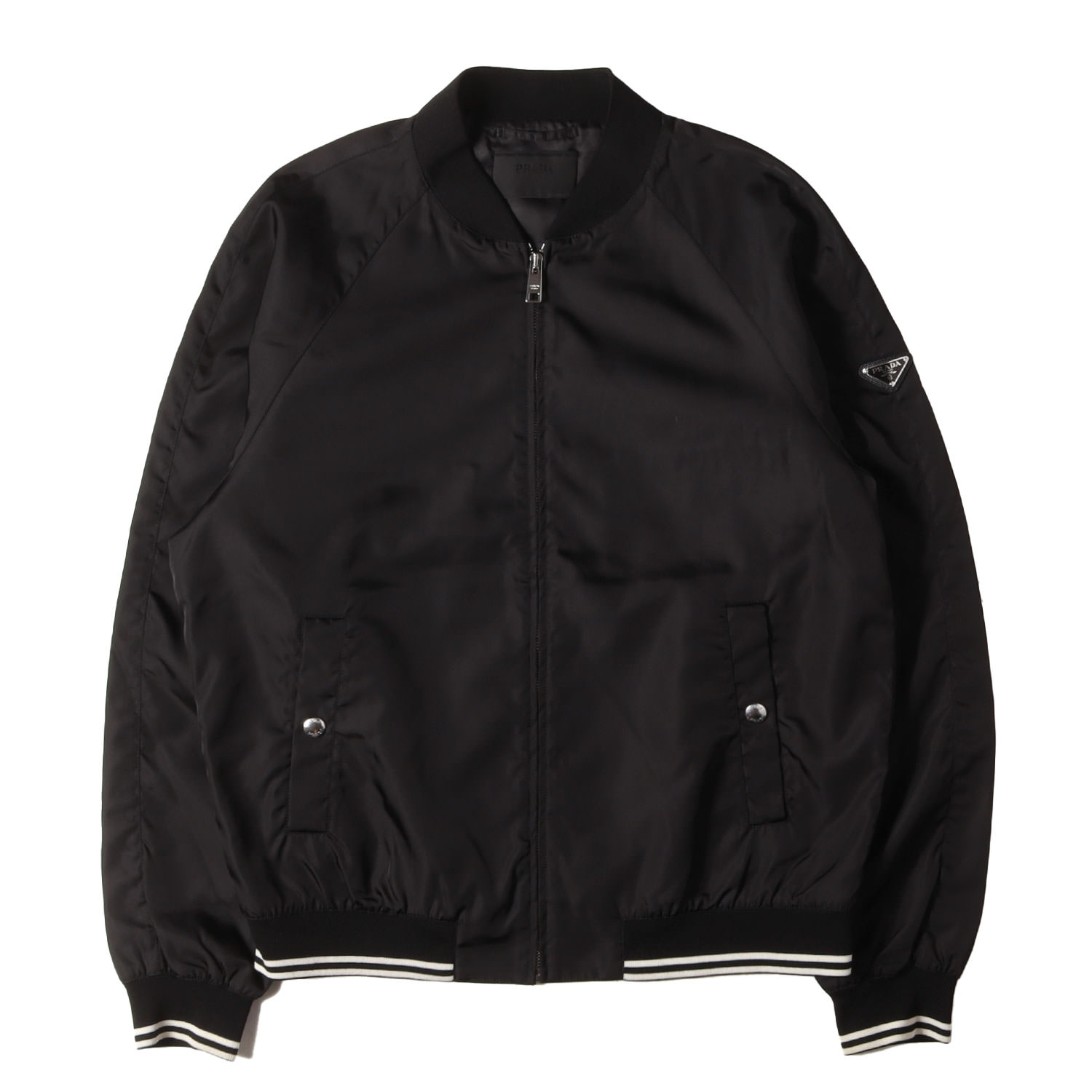 PRADA プラダ ジャケット ブラック 黒 サイズ:54 | トライアングルロゴプレート ナイロン フルジップ ボンバージャケット SGH039 R121 | 上着 アウター ブルゾン【メンズ】【中古】【K4746】|ブランド古着のBEEGLE by Boo-Bee