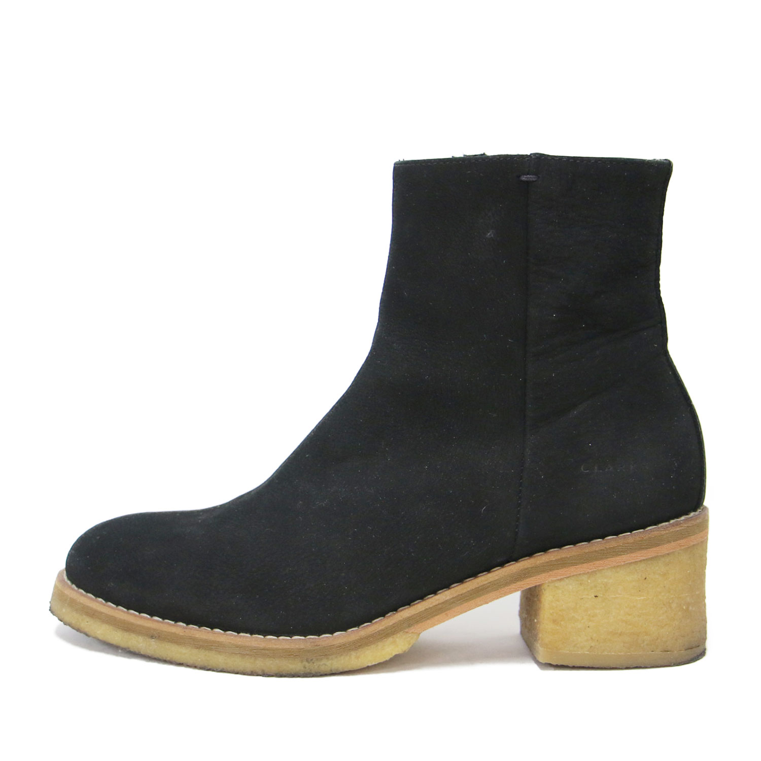 Clarks クラークス 大きさ:UK3(22.0糎) | ヌバックレザー 遊撃手 ブーツ | ラウンドトゥ ジップ クレープソール | 黒いこと 黒 | ブランド名 シューズ 靴【レディース】【中古】【K4837】