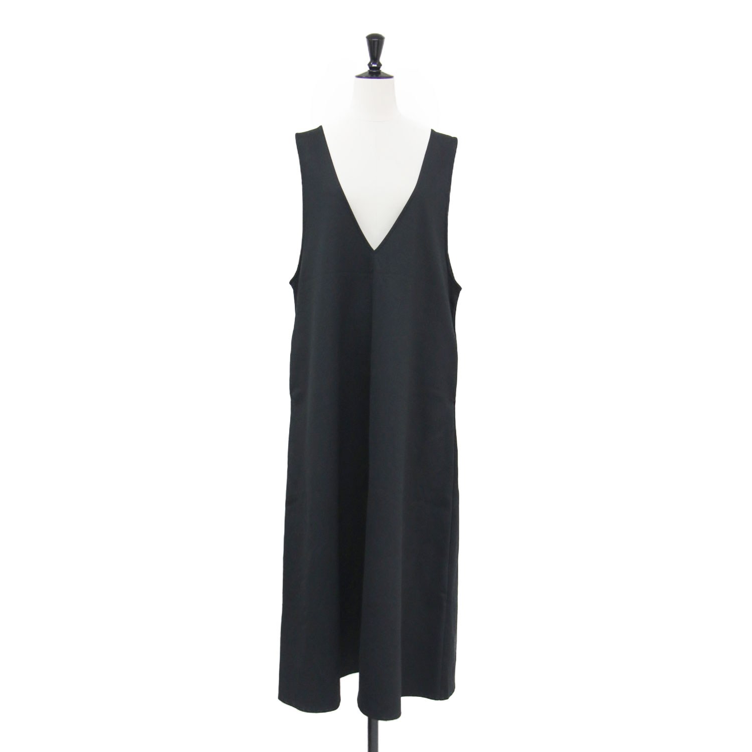 23区 ニジュウサンク ワンピース ブラック 黒 サイズ:44(XL) | 23春夏 ロマネポンチジャージー ジャンパースカート | ノースリーブ ロング丈 Vネック Aライン フレア ストレッチ | トップス ドレス【レディース】【中古】【K4805】
