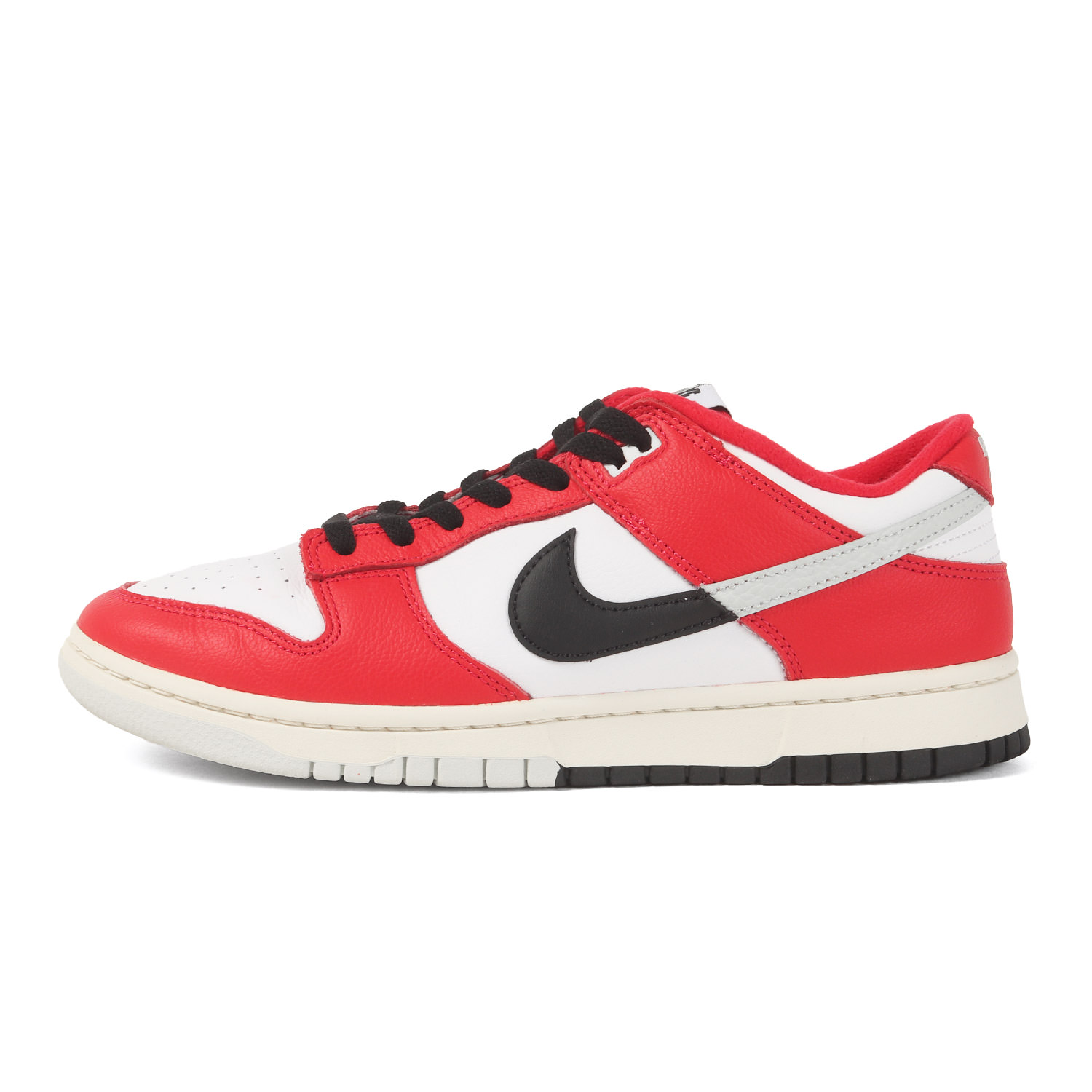 NIKE ナイキ 大きさ:US9(27.0糎) | DUNK LOW RETRO PRM CHICAGO SPLIT (DZ2536-600) | ダンク 置き目 レトロ 割り増し金 風の強い町 透き間 | 最高学府赤いこと 黒いこと | 置き目とり捨てる スニーカー シューズ 靴【メンズ】【中古】【K4806】