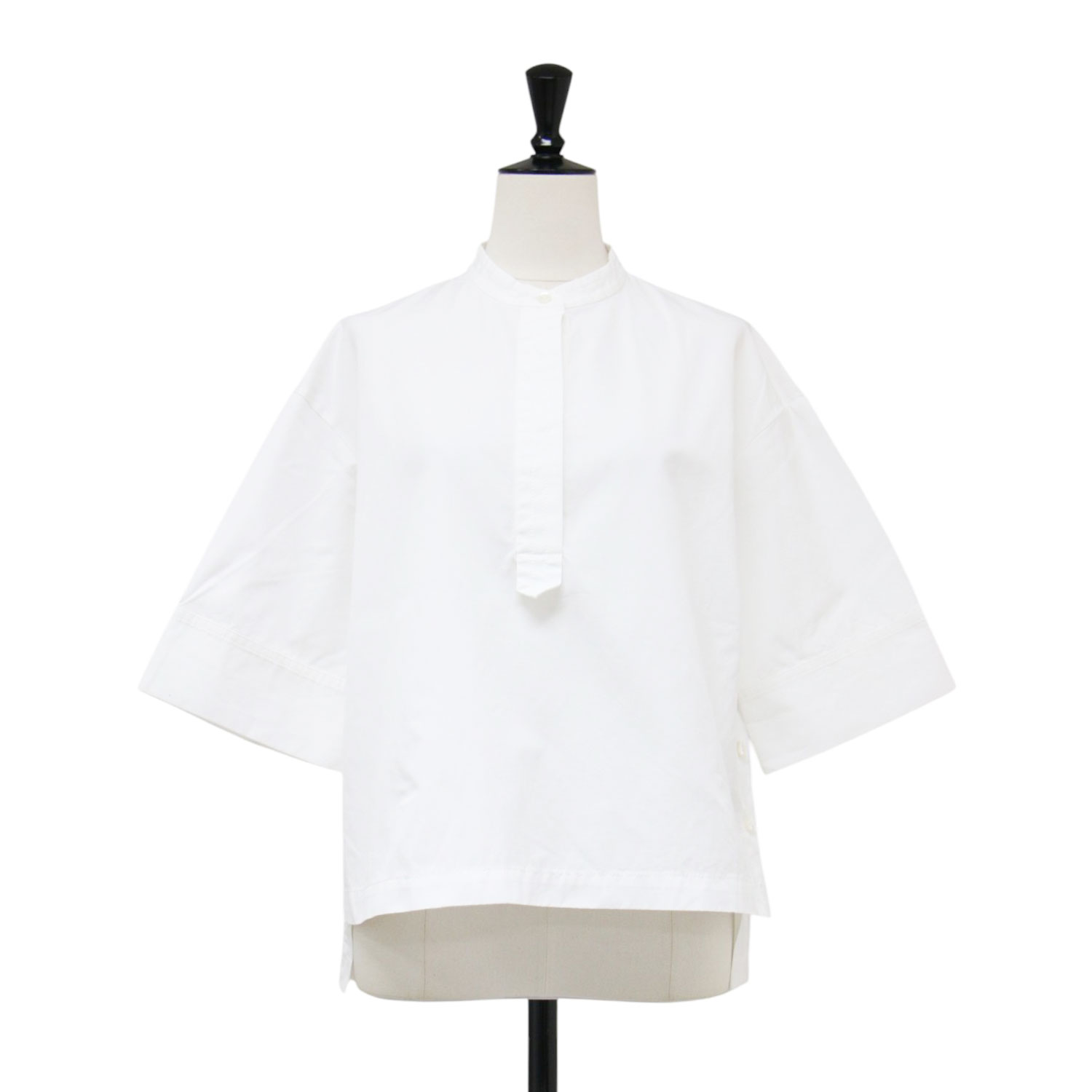 TOMORROWLAND collection トゥモローランド トップ 白いこと 白 大いさ:36(9号) | 24春夏 綿織物トロピカル 傍え細長い切口 トップ / ティーシャツ | 袖 周波数帯域色合い 傍え名取り草 | トップス 日本製【レディース】【中古】【K4837】