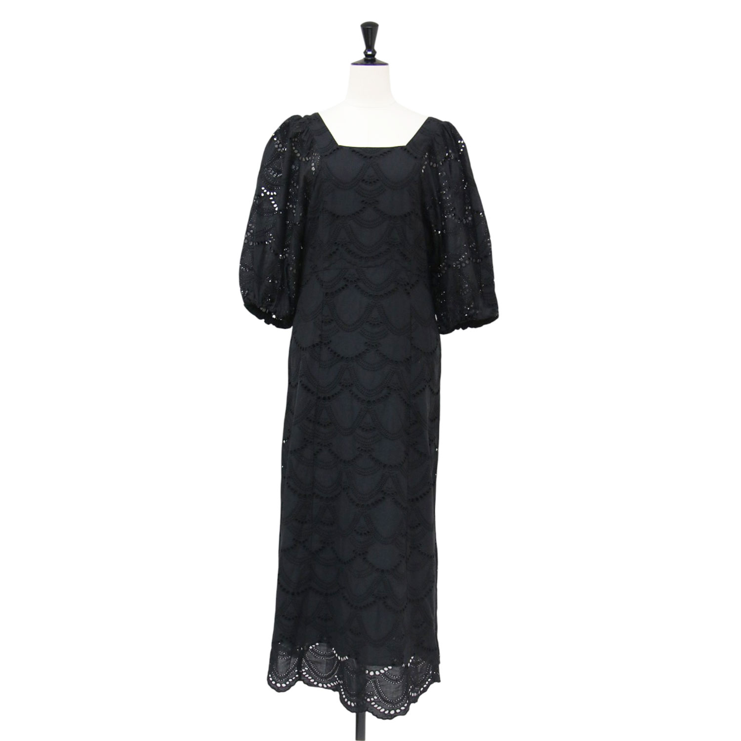 ne Quittez pas ヌキテパ 衣装 黒いこと 黒 大きさ:FREE | 23春夏 綿織物 点点 衣装 | COTTON VOILE DOT HEMLA DRESS | お召しもの ミモレ丈 真四角のど首 半袖 | トップス【レディース】【中古】【K4828】