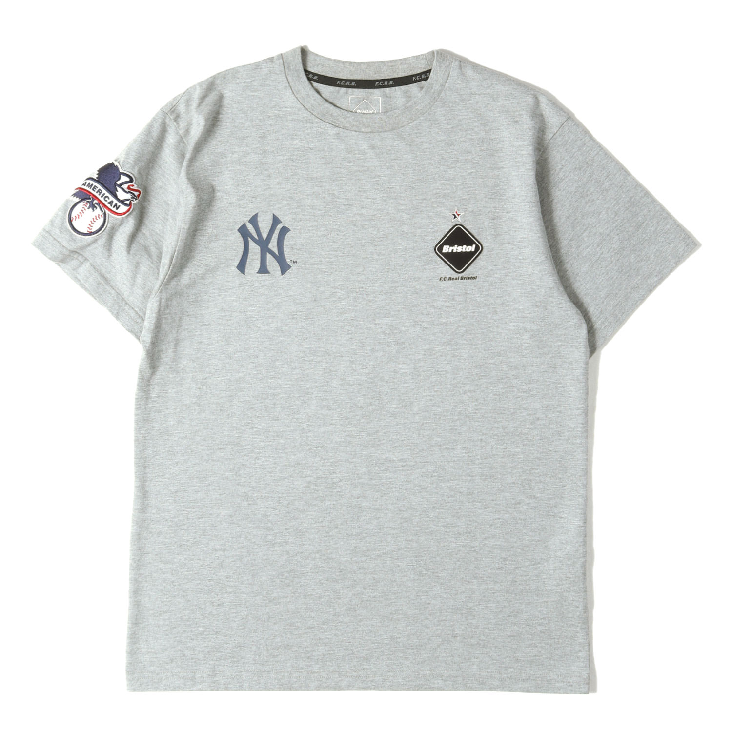 F.C.Real Bristol エフシーレアルブリストル ティーシャツ 薄墨色 大きさ:S | 21AW ×MLB New York Yankees 野球クラブロゴタイプ ティーシャツ MLB TOUR MATCH TEE | 半袖 遊撃手 二分の一 衣袂 カットソー【メンズ】【中古】【美品】【K4836】