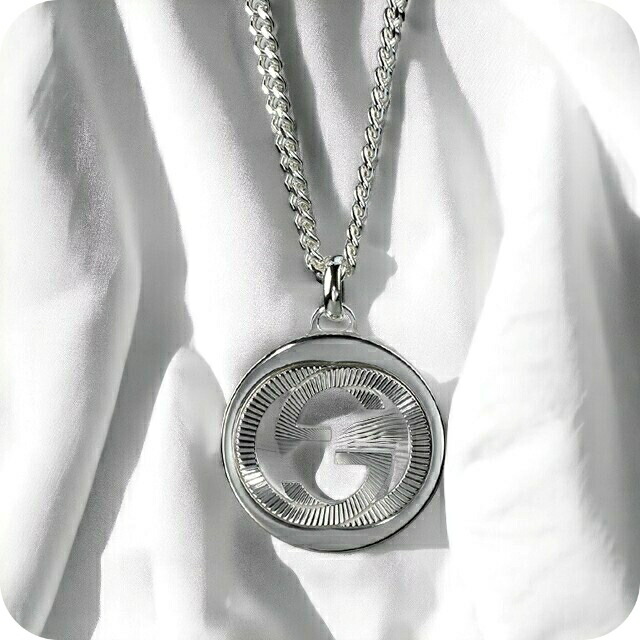GUCCI グッチ インターロッキング ラインストーン ヒヨコモチーフ 楽天市場】【1,000円OFFクーポン対象】グッチ ネックレス GUCCI