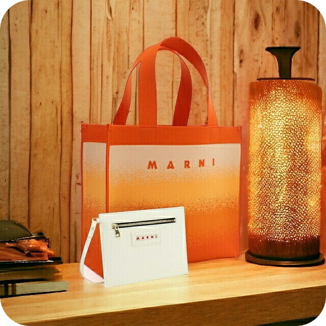 マルニ ムートン 2wayミニトートバッグ 黄色 MARNI 楽天市場】マルニ MARNIトートバッグ☆SHMP0066A0 P4563 Z2P55