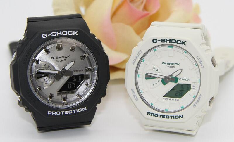 gショック ペアウォッチ カシオ 八角形 ミッドサイズペア腕時計 ラッピング無料 人気 結婚記念日 退職祝い お揃い 記念日 彼氏 彼女 夫婦 誕生日 贈り物 クリスマス 電池式 ブラック ホワイト GA-2100SB-1AJF GMA-S2100GA-7AJF|ベルバカンス