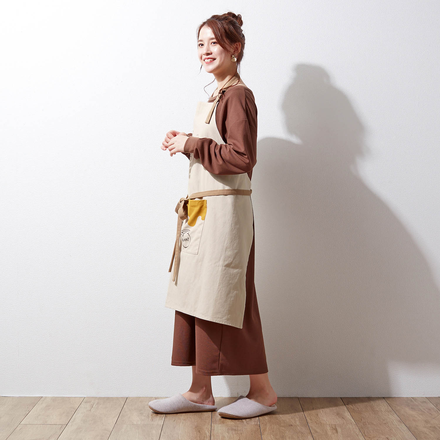 楽天市場 Disney ディズニー 綿混素材のエプロン くまのプーさん ベルメゾン キッチン 調理 用具 グッズ 用品 エプロン かっぽうぎ 割烹着 母の日 ギフト ベルメゾン Disney Fantasy Shop