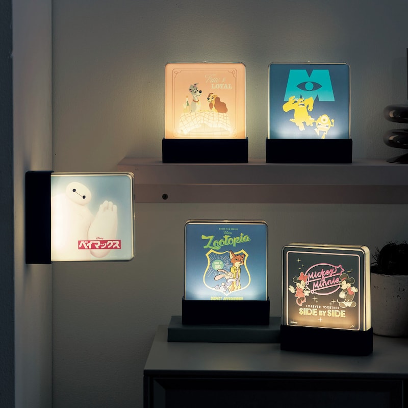 【Disney】 ディズニー 看板のようなライト ◆ ミッキー＆フレンズ わんわん物語 モンスターズ・インク ベイマックス ズートピア ◆ ◇ インテリア 雑貨 ライト 卓上 壁掛け 看板 ミッキーマウス グッズ ◇画像