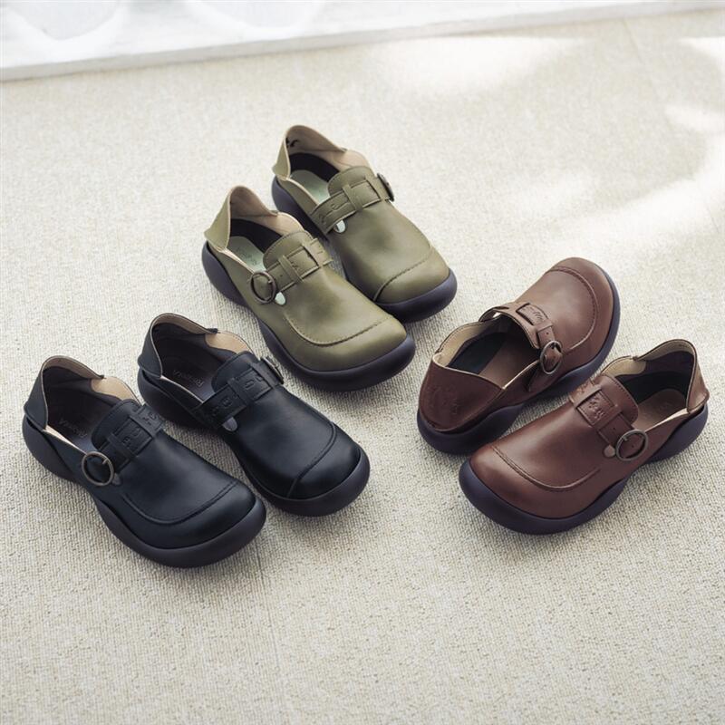 【Disney】 ディズニー ディズニー/Disney ベルトスリッポンシューズ［日本製］（ディズニー／リゲッタ）（選べるキャラクター） ◆ ミッキーマウス チップ＆デール くまのプーさん ◆ ◇ レディース 女性 シューズ 靴 カジュアルシューズ レディースカジュアル カジュアル画像