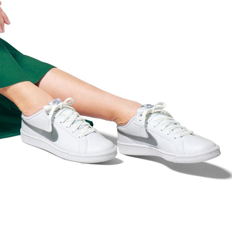 楽天市場 Belle Maison ベルメゾン どんなコーデにも馴染む ｗｓ コート ロイヤル ｓｌ スニーカー 22 5 23 23 5 24 24 5 25 ベルメゾン 靴 レディース シューズ スニーカー おしゃれ ベルメゾン 大人ファッション