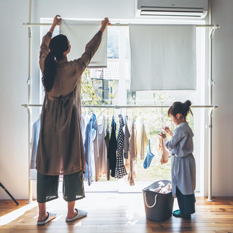 屋内 黄砂 洗濯用品 梅雨 湿気 ベルメゾン 物干し 便利 物干しスタンド つっぱり Mason 雨 簡単設置の窓枠突っ張り物干し 黄砂 組み立て 室内 雪 ホワイト Belle ２段 部屋干し 花粉 洗濯 ランドリー サニタリー 窓際