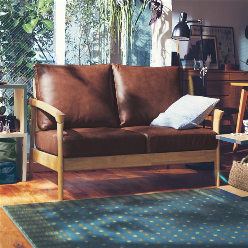 送料込　ベルメゾン レトロ調 木肘 合皮 ソファー ブラウン　２人掛け 楽天市場】ベルメゾン レトロ調木肘合皮ソファー 「2人掛け