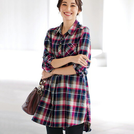 シャツ 3l 4l 5l 多ボタン使いチェック柄シャツチュニック 3l 5l ベルーナ Belluna 40代 50代 60代 レディース ミセス 大人 ファッション 大きいサイズ 秋服 秋冬 プチプラ トップス 体型カバー 激安正規