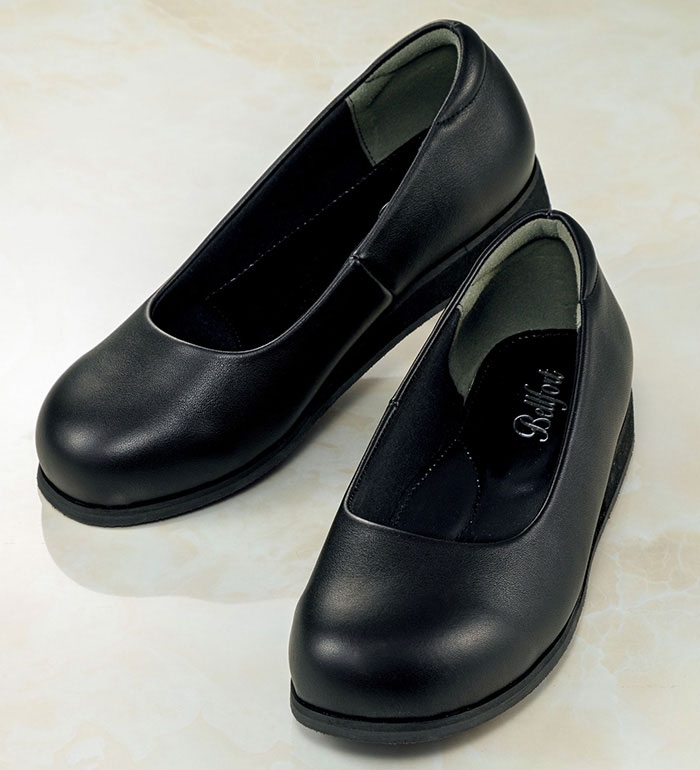 ＼まとめ買い最大20％OFFクーポン／パンプス レディース ５Ｅ牛革ゆったりウェッジパンプス2026春 ベルーナ belluna 22.0cm-25.0cm