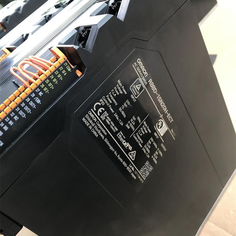 【新品★適当お願いごと書★貨物輸送無料】OMRON オムロン R88D-1SN20H-ECT【６ヶ月引き受ける】