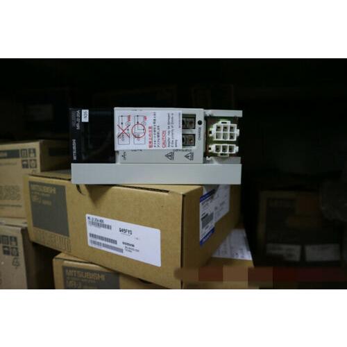 【新品★適当お願いごと書★貨物輸送無料】MITSUBISHI/三菱 ACサーボ１番ウッドMR-J2-40A-N26 MRJ240AN26 NEW【６ヶ月引き受ける】