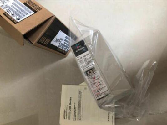 【新品★適当お願いごと書★貨物輸送無料】MITSUBISHI/三菱  サーボアンプリファイアー MR-J2M-70DU-S009【６ヶ月引き請ける】