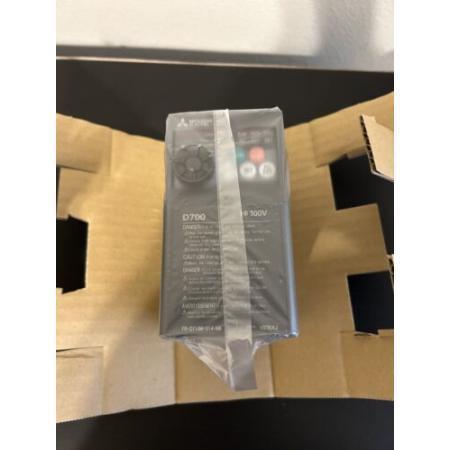 【新品★適当お願いごと書★貨物輸送無料】MITSUBISHI/三菱 FR-D710W-014-NA / FRD710W014NA 2 PCS【６ヶ月引き受ける】
