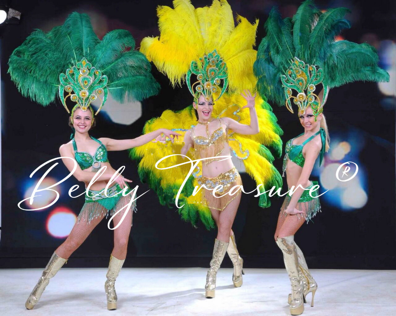 ダンス衣装/サンバ衣装/ダンサー 新しいお衣装！！💛🧡 サンバ初めてからついに2着目。 昨年から