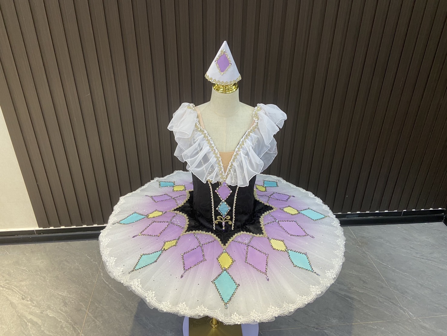 バレエダンス 舞台衣装 バレエ 衣装 販売 オーダーメイド バレエドレス バレエ衣装 白 大人 ホワイト ダンス衣装 セクシー エレガント 上品 モダンダンス キラキラ YDB-045-202603｜Belly Treasure 店