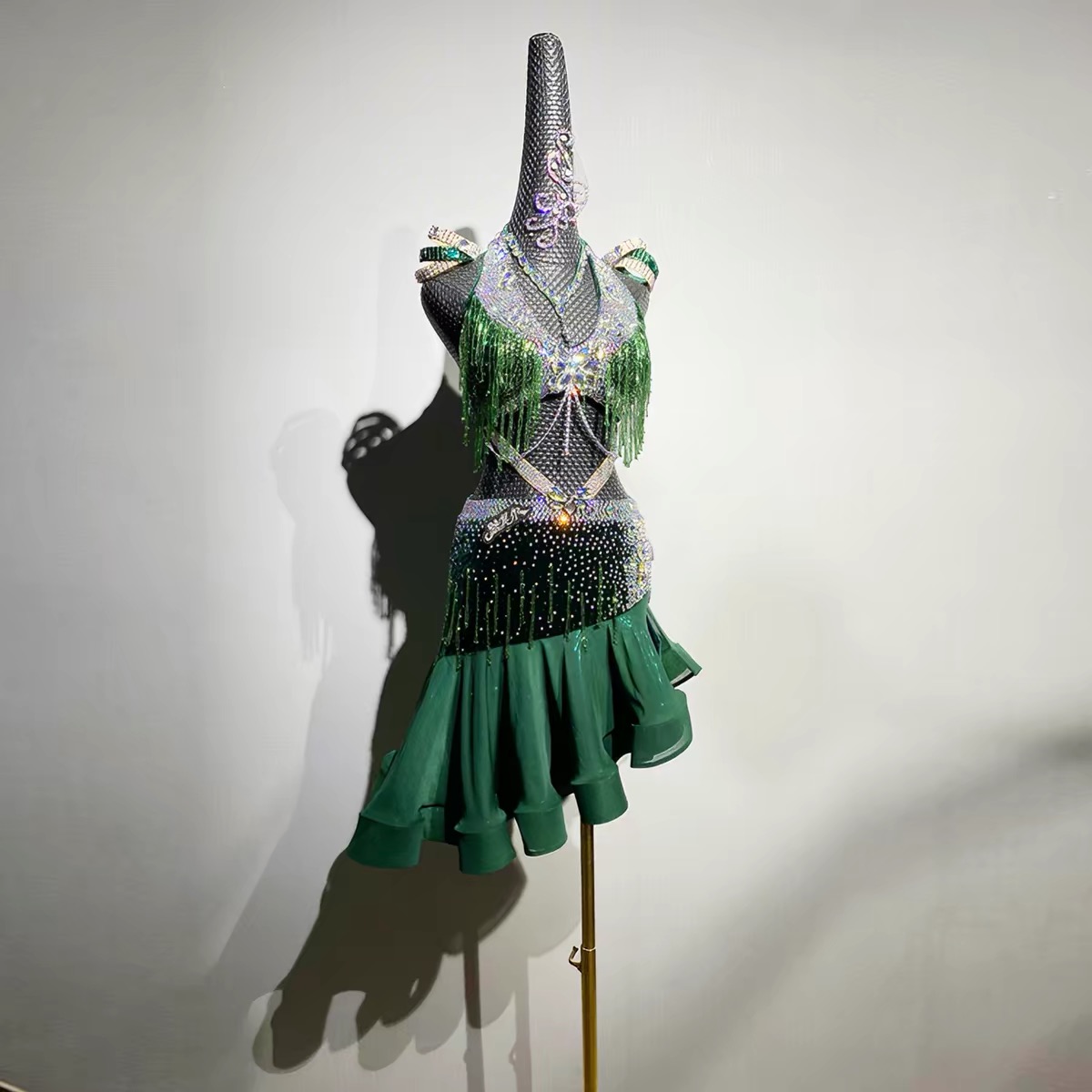 ラテンダンス オーダーメイド レディース 黒 フリンジ ファー セミオーダー ラテン衣装 ラテンドレス 競技ドレス ラテンダンス衣装 社交ダンスラテン衣装 社交ダンス衣装ラテン ダンスドレス衣装DMWY-047-202605|Belly Treasure 店