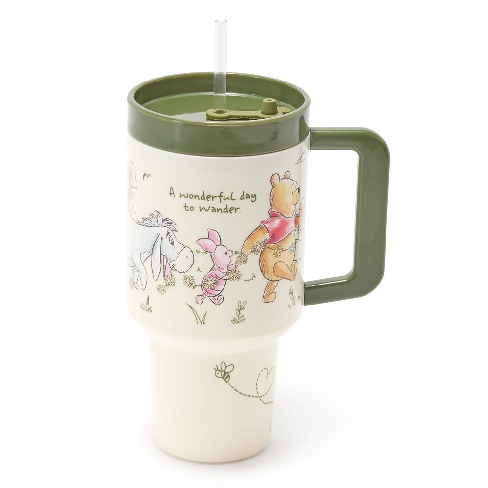 【取寄せ】 ディズニー Disney US公式商品 くまのプーさん ぷーさん プーさん pooh ストロー カップ コップ 食器 ストロー付き [並行輸入品] Winnie the Pooh and Pals 33 oz. Travel Cup with Straw グッズ ストア プレゼント ギフト クリスマス 誕生日 人気｜ビーマジカル店