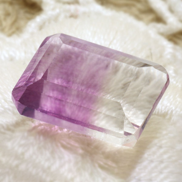 【ポイント10倍】 ☆バイカラーフローライト オクタゴン 3.08ct 限定1個 ※こちらのルースを使用してのカスタマイズもお受けできます。　pbn1