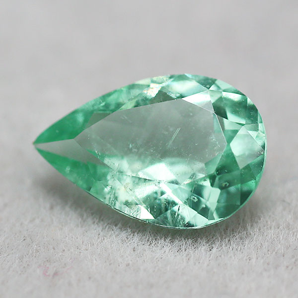 【ポイント10倍】 パライバトルマリン ペアシェイプ 0.92ct ※こちらのルースを使用してのカスタマイズもお受けできます。 誕生石10月　pbn1