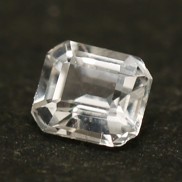 【ポイント10倍】 ☆希少石 エレメージェバイト オクタゴン 0.12ct 限定1個 ※こちらのルースを使用してのカスタマイズもお受けできます。 7pev|ベーネ・ベーネ